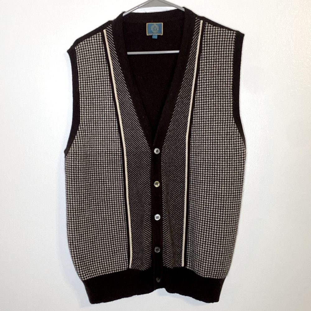 Altai Cashmere Size Large Cardigan Button Down Brown and Cream Vest
Mongolian
